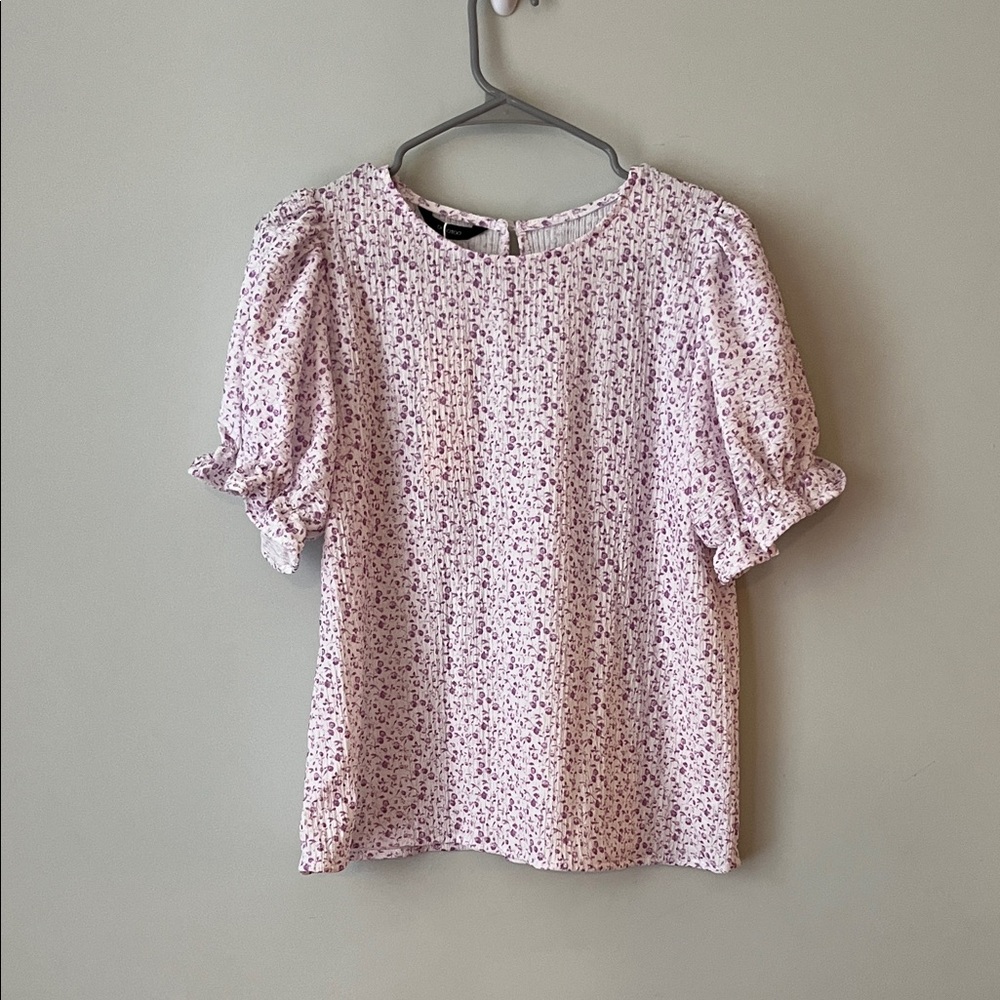 Elegant Floral Blouse with Puff Sleeves - Picture 1 of 7